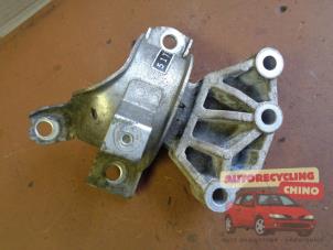 Gebruikte Motorsteun Ford Ka II 1.3 TDCi 16V Prijs € 22,00 Margeregeling aangeboden door Autorecycling Chino B.V.