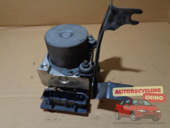 Gebruikte ABS Pomp Nissan Micra (K12) 1.2 16V Prijs € 27,00 Margeregeling aangeboden door Autorecycling Chino B.V.