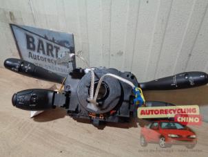 Gebruikte Licht + Raw Schakelaar Peugeot 308 SW (4E/H) 1.6 16V THP 150 Prijs € 72,00 Margeregeling aangeboden door Autorecycling Chino B.V.