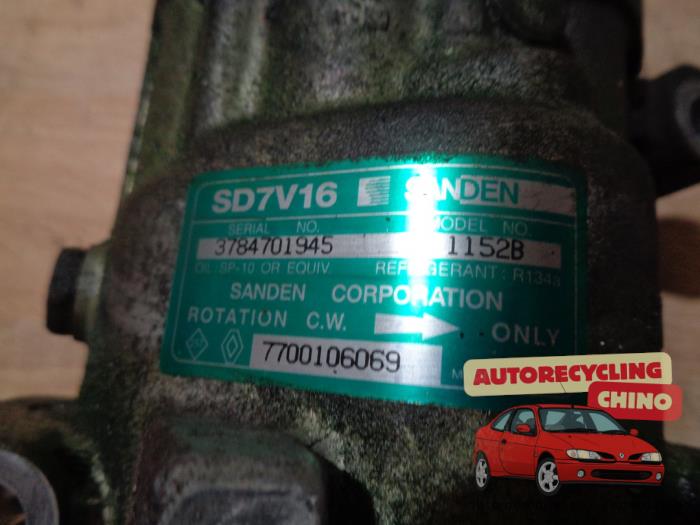 Aircopomp van een Renault Twingo (C06) 1.2 1999