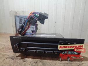 Gebruikte Radio BMW 1 serie (E82) 120d 16V Prijs € 45,00 Margeregeling aangeboden door Autorecycling Chino B.V.