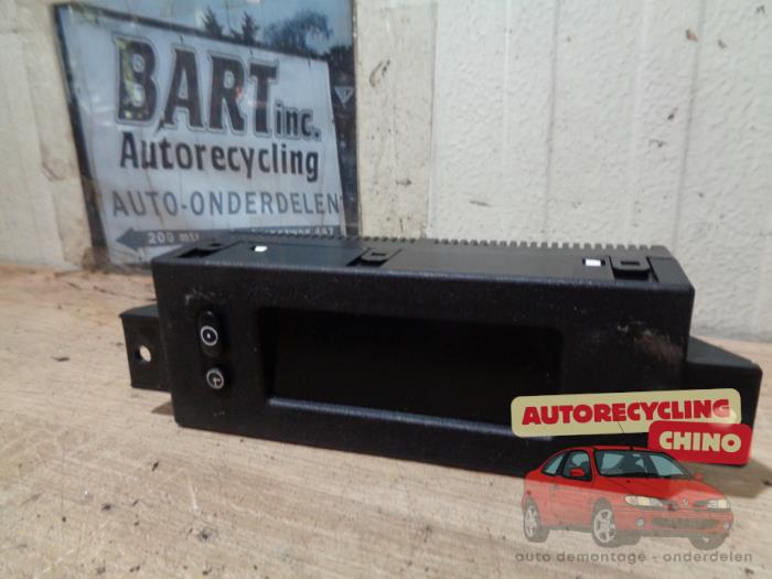 Gebruikte Display Interieur Opel Corsa D 1.0 Prijs € 19,00 Margeregeling aangeboden door Autorecycling Chino B.V.