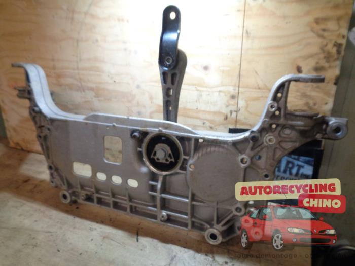 Gebruikte Subframe Audi Q3 (8UB/8UG) 2.0 TDI 16V 150 Quattro Prijs € 191,00 Margeregeling aangeboden door Autorecycling Chino B.V.
