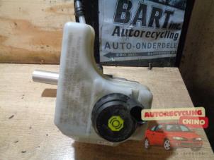 Gebruikte Hoofdremcilinder Audi Q3 (8UB/8UG) 2.0 TDI 16V 150 Quattro Prijs € 22,00 Margeregeling aangeboden door Autorecycling Chino B.V.