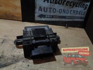 Gebruikte Brandstofpomp module Audi Q3 (8UB/8UG) 2.0 TDI 16V 150 Quattro Prijs € 27,00 Margeregeling aangeboden door Autorecycling Chino B.V.