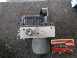 Gebruikte ABS Pomp Alfa Romeo 147 (937) 1.6 HP Twin Spark 16V Prijs € 27,00 Margeregeling aangeboden door Autorecycling Chino B.V.