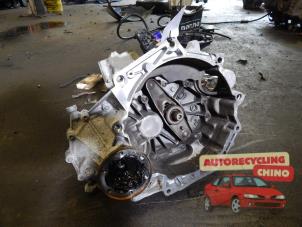 Gebruikte Versnellingsbak Volkswagen Golf VII (AUA) 1.2 TSI 16V Prijs € 720,00 Margeregeling aangeboden door Autorecycling Chino B.V.