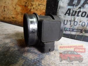 Gebruikte Luchtmassameter Opel Zafira (F75) 1.8 16V Prijs € 18,00 Margeregeling aangeboden door Autorecycling Chino B.V.