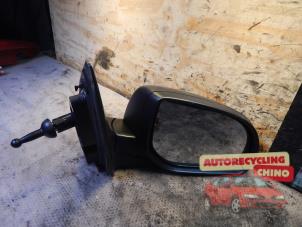 Gebruikte Spiegel Buiten rechts Hyundai i20 1.2i 16V Prijs € 58,00 Margeregeling aangeboden door Autorecycling Chino B.V.