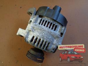 Gebruikte Alternator Renault Clio II (BB/CB) 1.4 Prijs € 32,00 Margeregeling aangeboden door Autorecycling Chino B.V.