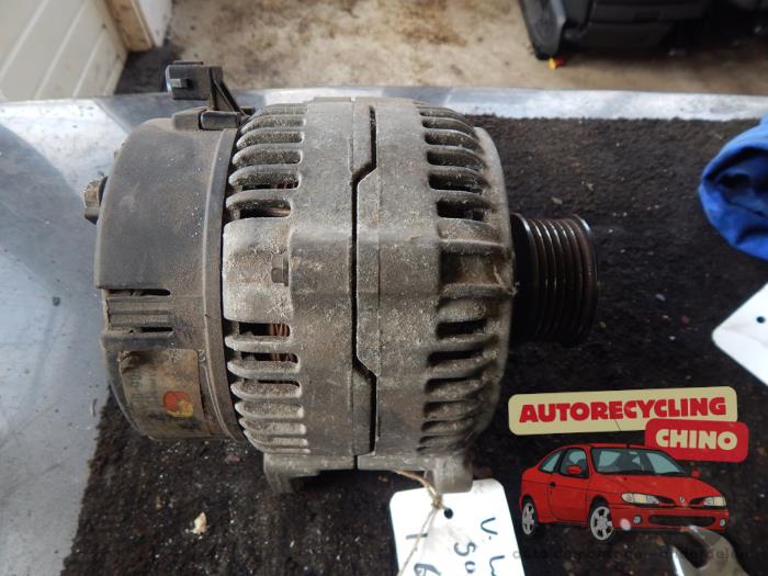 Gebruikte Dynamo Volkswagen Golf IV (1J1) 1.6 16V Prijs € 31,00 Margeregeling aangeboden door Autorecycling Chino B.V.