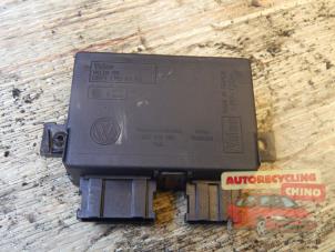 Gebruikte Module Comfort Volkswagen Polo III (6N2) 1.4 16V 75 Prijs € 25,00 Margeregeling aangeboden door Autorecycling Chino B.V.