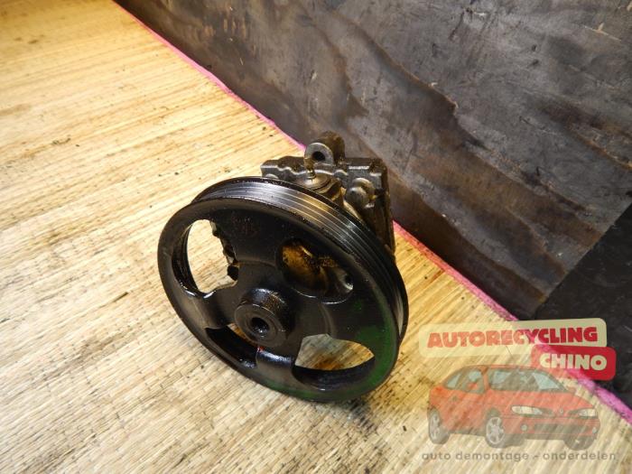 Gebruikte Servopomp Mazda 323 Fastbreak (BJ14) 1.6 16V Prijs € 30,00 Margeregeling aangeboden door Autorecycling Chino B.V.