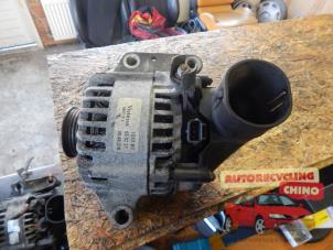 Gebruikte Dynamo Ford Mondeo III 2.0 TDCi 115 16V Euro IV Prijs € 25,00 Margeregeling aangeboden door Autorecycling Chino B.V.