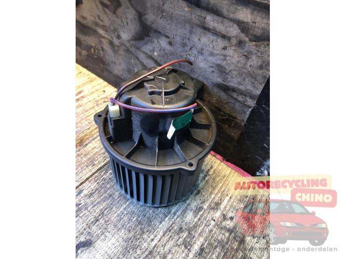 Gebruikte Blower Smart Cabrio 0.6 Turbo i.c. Prijs € 25,00 Margeregeling aangeboden door Autorecycling Chino B.V.