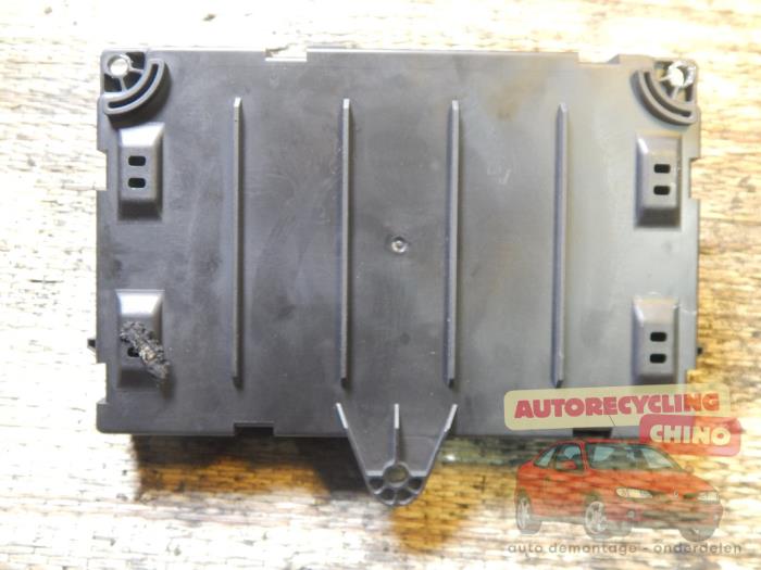 Computer Body Control van een Peugeot 207/207+ (WA/WC/WM) 1.4 2007