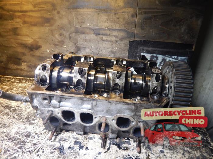 Gebruikte Cilinderkop Seat Ibiza IV (6J5) 1.4 TDI Prijs € 125,00 Margeregeling aangeboden door Autorecycling Chino B.V.