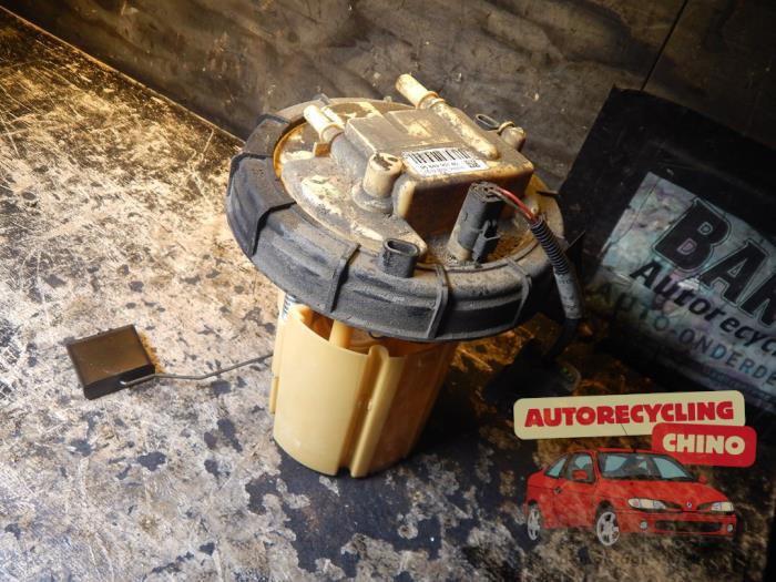 Gebruikte Tank element Pomp Peugeot Partner Tepee (7A/B/C/D/E/F/G/J/P/S) 1.6 HDI 75 16V Phase 1 Prijs € 50,00 Margeregeling aangeboden door Autorecycling Chino B.V.
