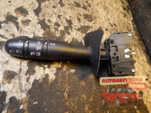 Gebruikte Licht Schakelaar Renault Clio II (BB/CB) 1.4 16V Prijs € 10,00 Margeregeling aangeboden door Autorecycling Chino B.V.