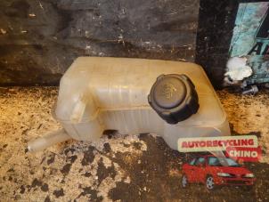 Gebruikte Expansievat Renault Scénic II (JM) 2.0 16V Prijs € 15,00 Margeregeling aangeboden door Autorecycling Chino B.V.