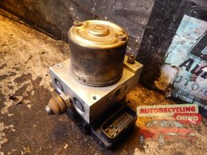 Gebruikte ABS Pomp Suzuki Liana (ERC/ERD/RH4) 1.6 MPi 16V Prijs € 35,00 Margeregeling aangeboden door Autorecycling Chino B.V.