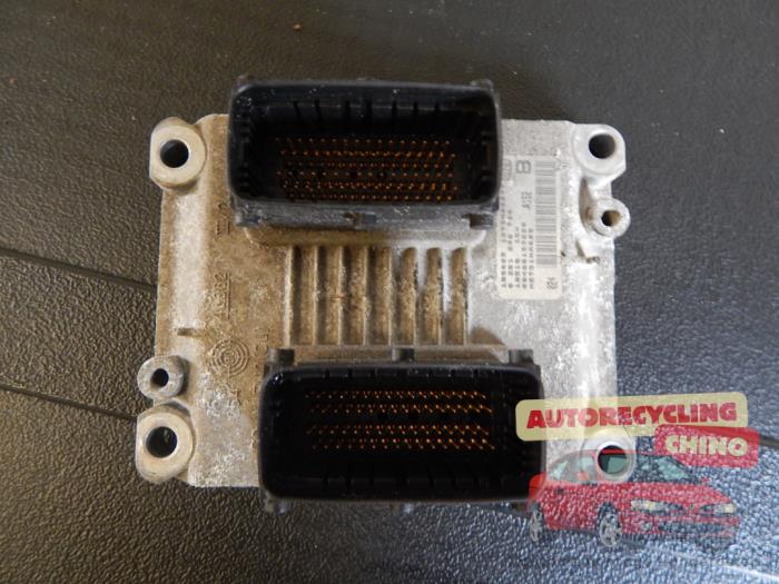 Gebruikte Computer Motormanagement Alfa Romeo 147 (937) 1.6 Twin Spark 16V Prijs € 70,00 Margeregeling aangeboden door Autorecycling Chino B.V.