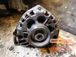 Gebruikte Dynamo Renault Twingo (C06) 1.2 16V Prijs € 40,00 Margeregeling aangeboden door Autorecycling Chino B.V.