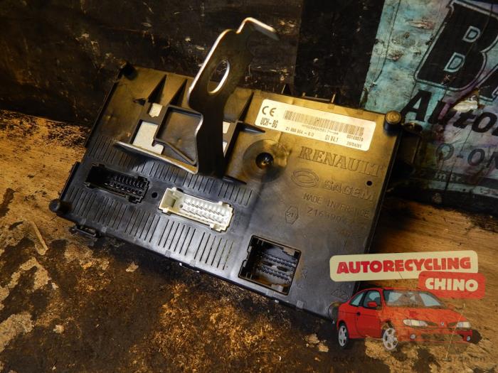 Gebruikte Computer Motormanagement Renault Clio II (BB/CB) 1.2 Prijs € 100,00 Margeregeling aangeboden door Autorecycling Chino B.V.