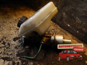 Gebruikte Hoofdremcilinder Opel Corsa C (F08/68) 1.2 16V Twin Port Prijs € 25,00 Margeregeling aangeboden door Autorecycling Chino B.V.