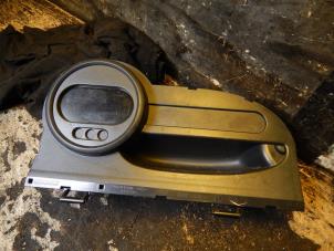 Gebruikte Instrumentenpaneel Renault Twingo II (CN) 1.2 Prijs € 60,00 Margeregeling aangeboden door Autorecycling Bart