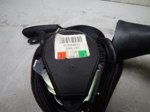 Gebruikte Veiligheidsgordel links-voor Skoda Superb Combi (3TAC/TAF) 2.0 TDI 16V Prijs € 100,00 Margeregeling aangeboden door Autorecycling Bart