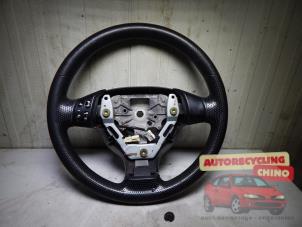 Gebruikte Stuurwiel Mazda 2 (NB/NC/ND/NE) 1.25 16V Prijs € 50,00 Margeregeling aangeboden door Autorecycling Chino B.V.