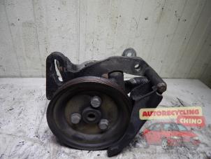 Gebruikte Servopomp Fiat Punto Cabriolet (176C) 85 1.2 MPi 16V Prijs € 40,00 Margeregeling aangeboden door Autorecycling Chino B.V.