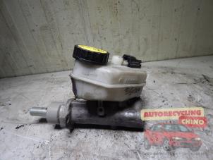 Gebruikte Hoofdremcilinder Ford Mondeo III Wagon 1.8 16V Prijs € 25,00 Margeregeling aangeboden door Autorecycling Chino B.V.