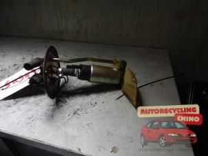 Gebruikte Benzinepomp Suzuki Baleno (GC/GD) 1.6 16V Prijs € 40,00 Margeregeling aangeboden door Autorecycling Chino B.V.