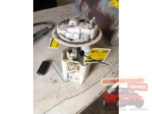 Gebruikte Benzinepomp Citroen Xsara Picasso (CH) 1.6 Prijs € 40,00 Margeregeling aangeboden door Autorecycling Chino B.V.