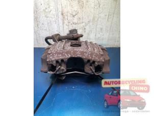 Gebruikte Remklauw (Tang) rechts-achter BMW Mini One/Cooper (R50) 1.6 16V One Prijs € 35,00 Margeregeling aangeboden door Autorecycling Chino B.V.