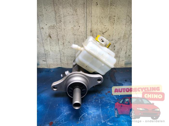 Gebruikte Hoofdremcilinder Skoda Fabia IV (PJ3) Prijs € 35,00 Margeregeling aangeboden door Autorecycling Chino B.V.