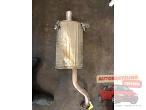 Gebruikte Uitlaat Einddemper Honda CR-V (RD5/6/7/8) 2.0i 16V VTEC Prijs € 50,00 Margeregeling aangeboden door Autorecycling Chino B.V.