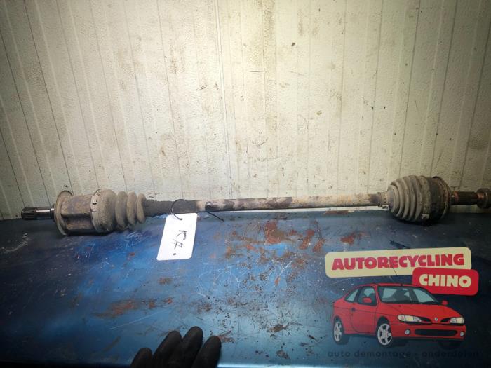 Gebruikte Aandrijfas rechts-achter Honda CR-V (RD5/6/7/8) 2.0i 16V VTEC Prijs € 50,00 Margeregeling aangeboden door Autorecycling Chino B.V.