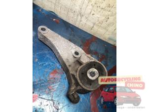 Gebruikte Motorrubber Opel Tigra Twin Top 1.8 16V Prijs € 25,00 Margeregeling aangeboden door Autorecycling Chino B.V.