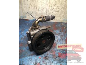 Gebruikte Pomp Servo Ford Fiesta 5 (JD/JH) 1.3 Prijs € 25,00 Margeregeling aangeboden door Autorecycling Chino B.V.