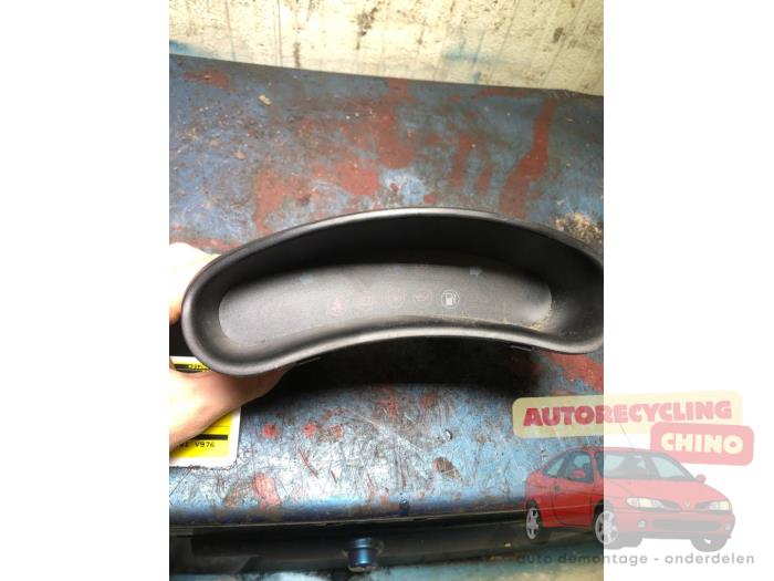 Gebruikte Display Interieur Chevrolet Matiz (M200) 0.8 S,SE Prijs € 25,00 Margeregeling aangeboden door Autorecycling Chino B.V.