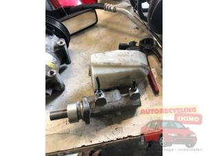 Gebruikte Hoofdremcilinder Renault Megane (BA) 1.6 16V Prijs € 25,00 Margeregeling aangeboden door Autorecycling Chino B.V.