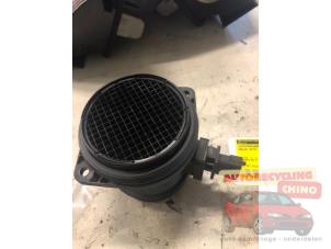 Gebruikte Luchtmassameter Volvo XC70 (SZ) XC70 2.4 D5 20V Prijs € 25,00 Margeregeling aangeboden door Autorecycling Chino B.V.