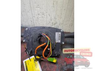 Gebruikte Combischakelaar Stuurkolom Citroen C3 (FC/FL/FT) 1.4 Prijs € 40,00 Margeregeling aangeboden door Autorecycling Chino B.V.