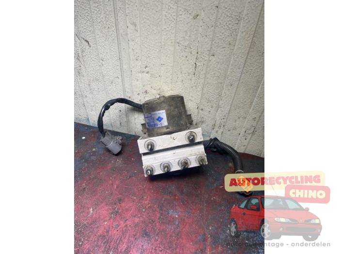 Gebruikte ABS Pomp Suzuki Baleno (GC/GD) 1.8 16V Prijs € 75,00 Margeregeling aangeboden door Autorecycling Chino B.V.