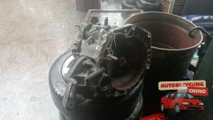 Gebruikte Versnellingsbak Fiat Grande Punto (199) 1.4 16V Prijs € 250,00 Margeregeling aangeboden door Autorecycling Chino B.V.