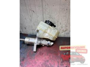 Gebruikte Hoofdremcilinder BMW 3 serie (E90) 320d 16V Prijs € 25,00 Margeregeling aangeboden door Autorecycling Chino B.V.