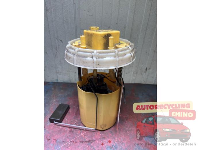 Gebruikte Dieselpomp Fiat Grande Punto (199) 1.3 JTD Multijet 16V Prijs € 25,00 Margeregeling aangeboden door Autorecycling Chino B.V.